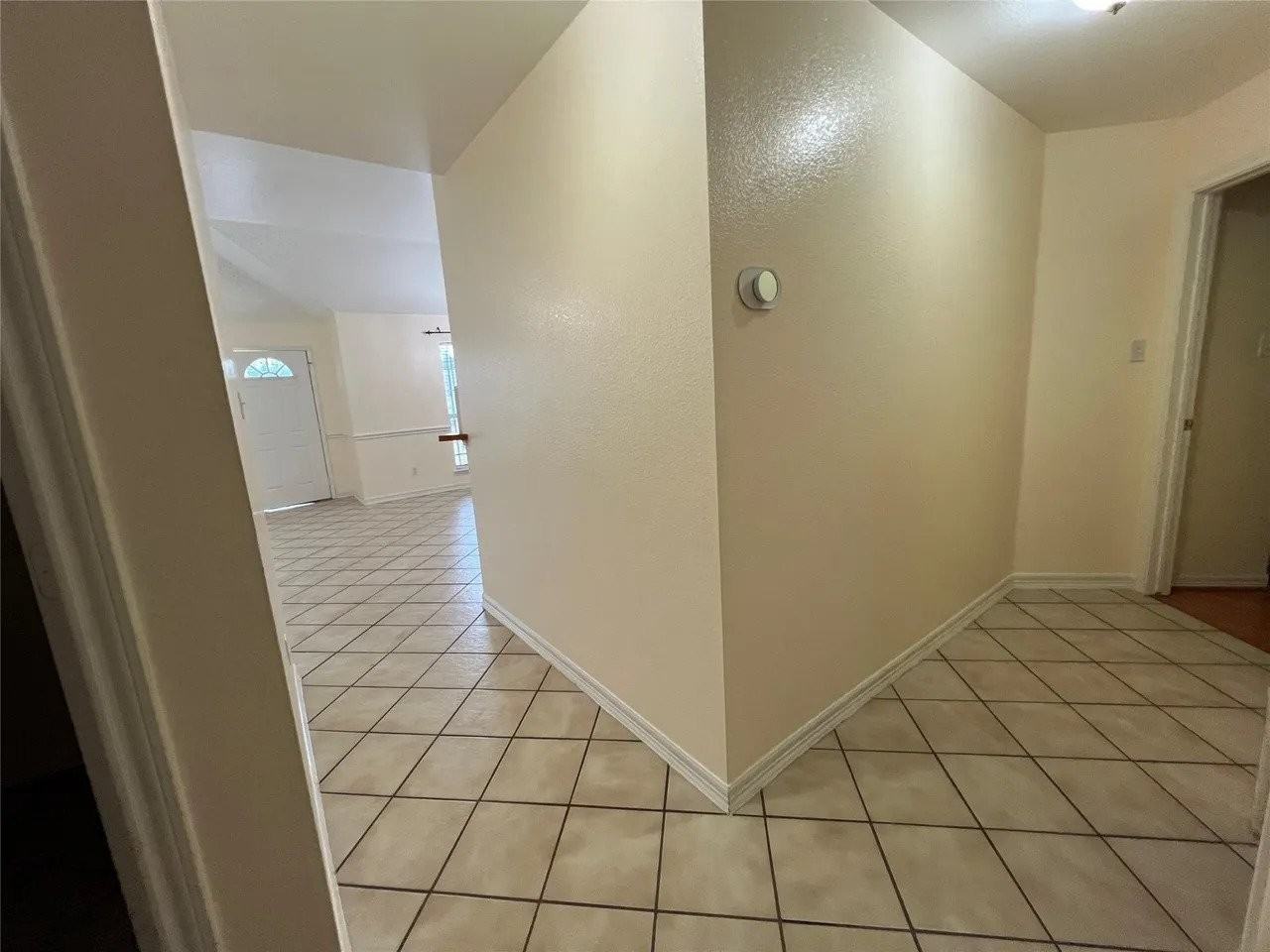 1408 California Pkwy N - Photo 7 of 13