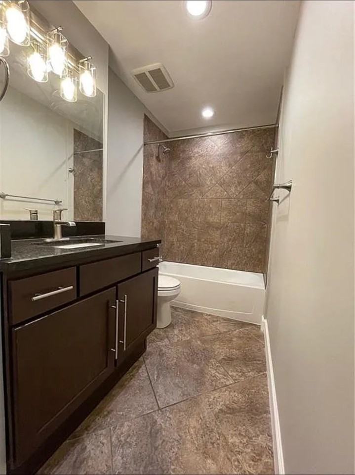 2940 Baltimore Ave #1209 - Photo 5 of 15