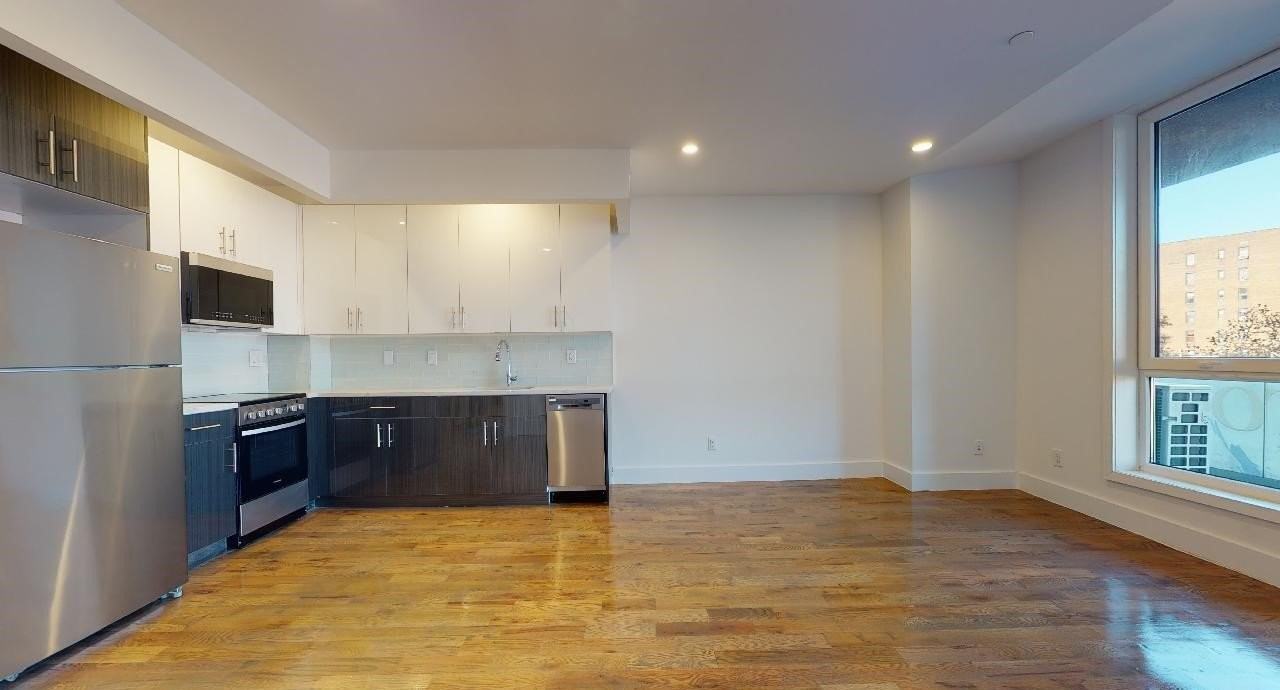 138-28 Queens Blvd - Photo 5 of 7