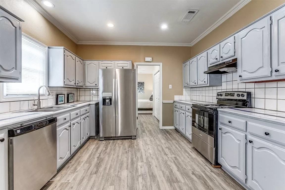 5501 E Side Ave - Photo 4 of 12