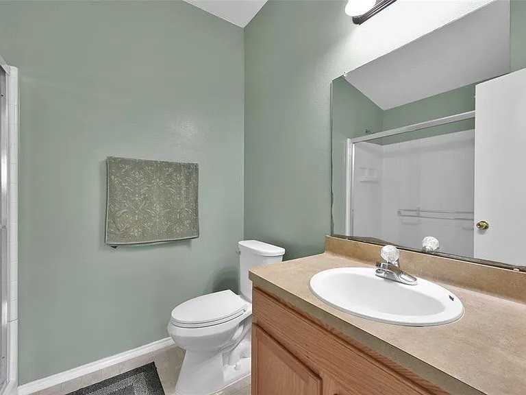 731 Remwick Dr - Photo 2 of 12