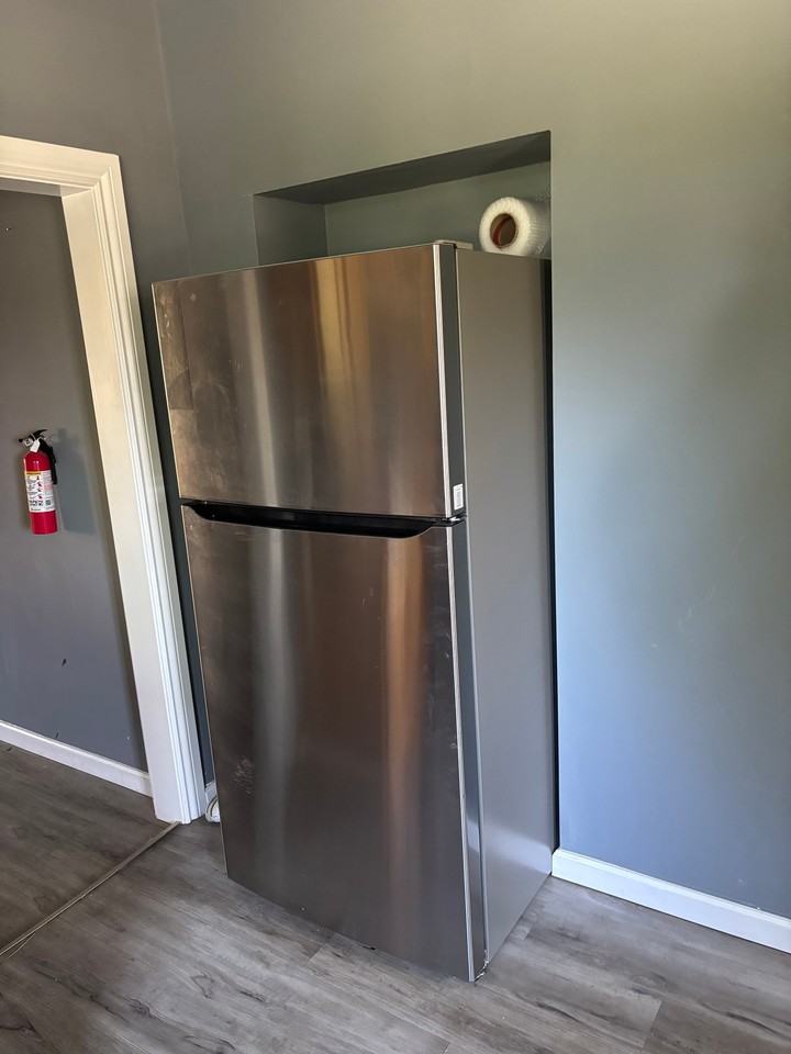 228 E Main St - Photo 2 of 20