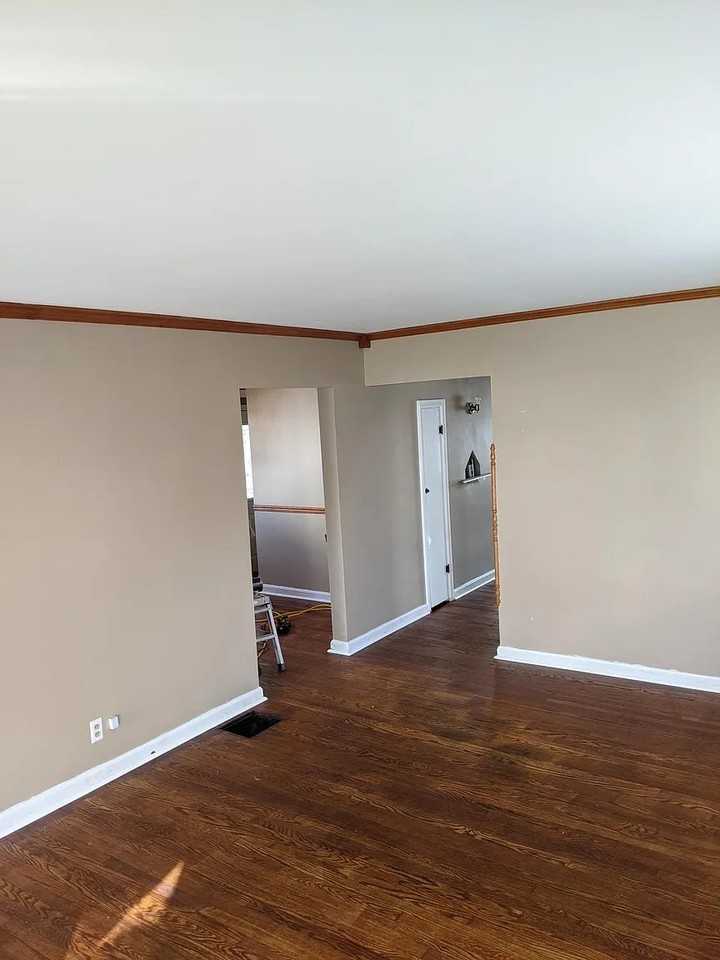 1719 Shirley Ave - Photo 3 of 8