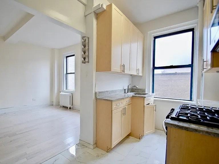 639 W 173rd St #4B - Photo 3 of 7