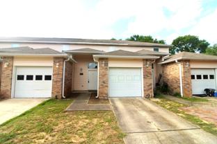 211 3rd St Se #J - Photo 1 of 1