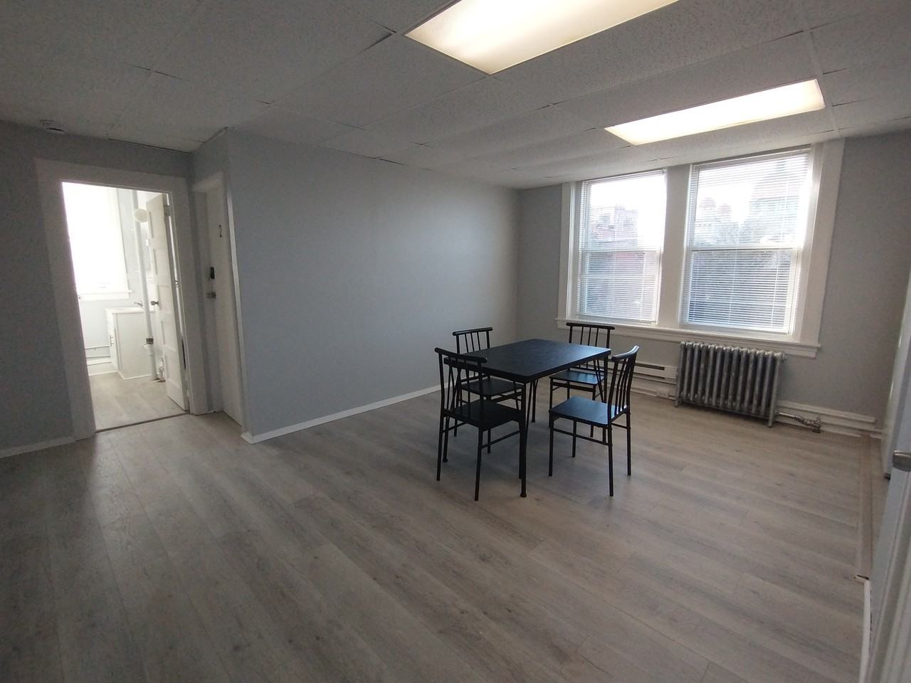 307 Dolphin St #4B - Photo 3 of 10