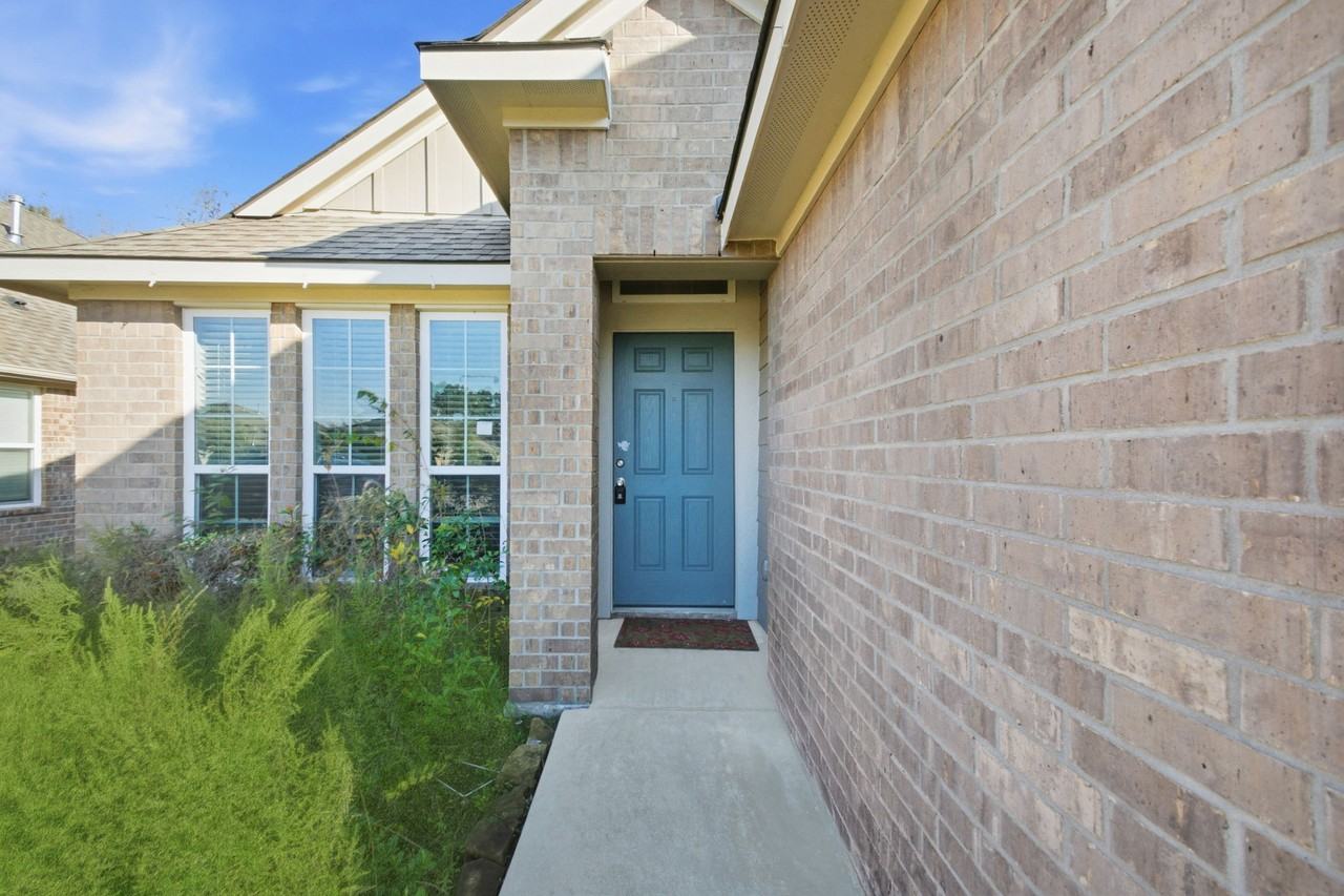 11962 Sunshine Park Dr N #NA - Photo 3 of 20