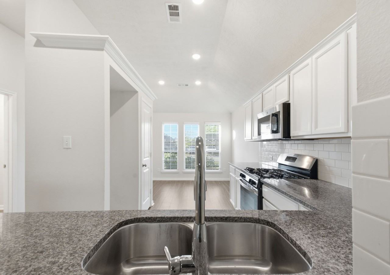 11962 Sunshine Park Dr N #NA - Photo 7 of 20