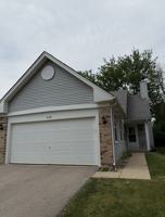 featured image of 429 Prairieview Dr #B