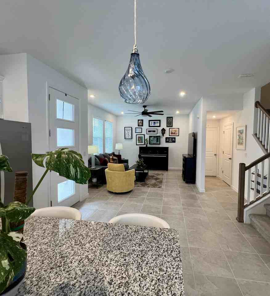 1151 Boardwalk Pl #1 - Photo 4 of 18