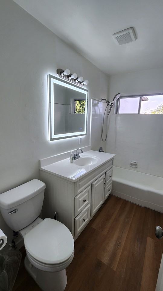 3005 East 16th Street - Photo 4 of 16