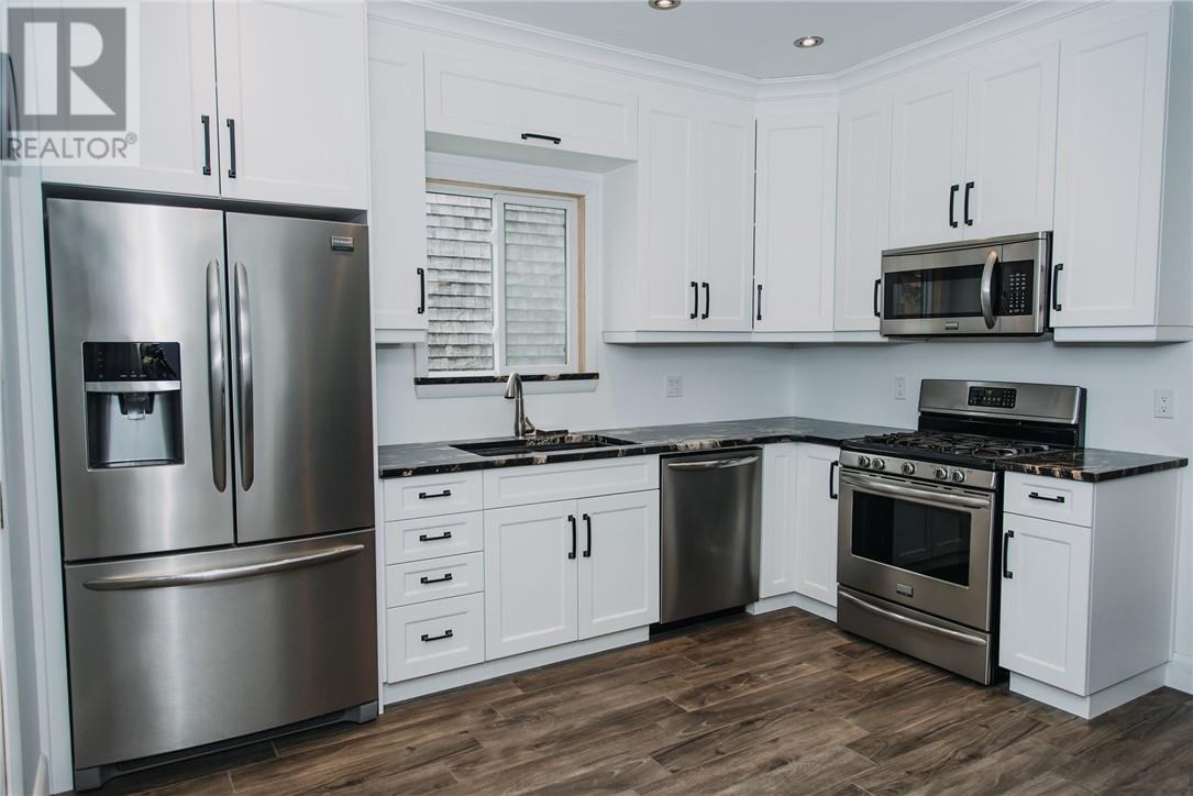 182 Curry Avenue - Photo 6 of 19