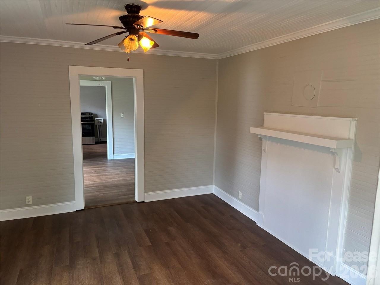 210 Basin Ave - Photo 2 of 6