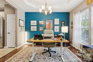 featured image of 6037 Queens Walk Ct