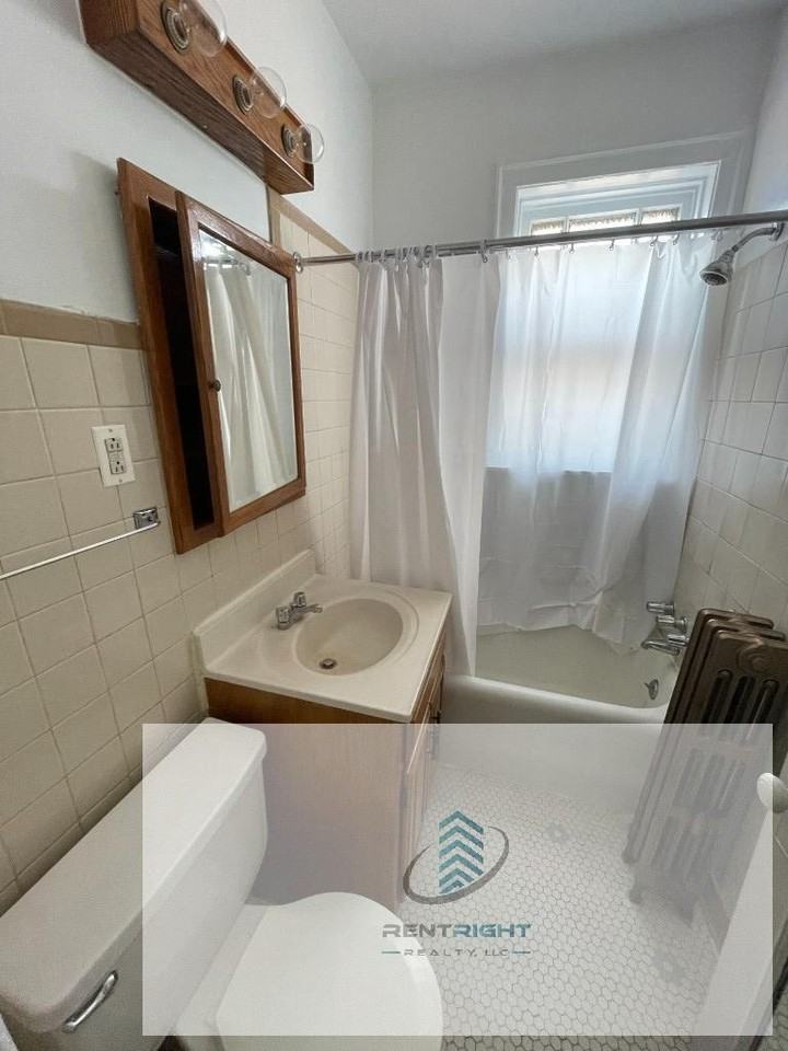 4650 N Elston Ave #4656C5 - Photo 7 of 10