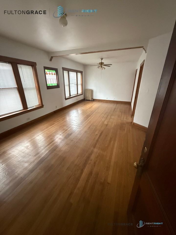 4832 W Montrose Ave #4404-3N - Photo 3 of 12