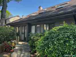featured image of 2289 Bedford St #D13