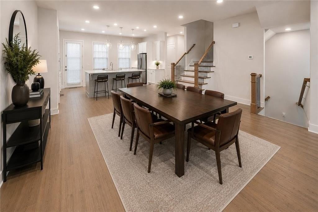 413 Bishop Ln - Photo 5 of 48