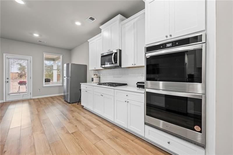 854 Orwell Dr - Photo 4 of 50
