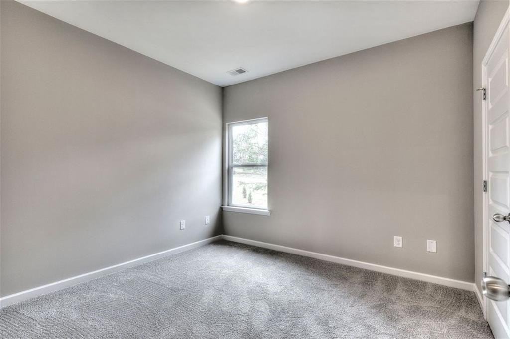 106 Belmont Ln - Photo 7 of 25