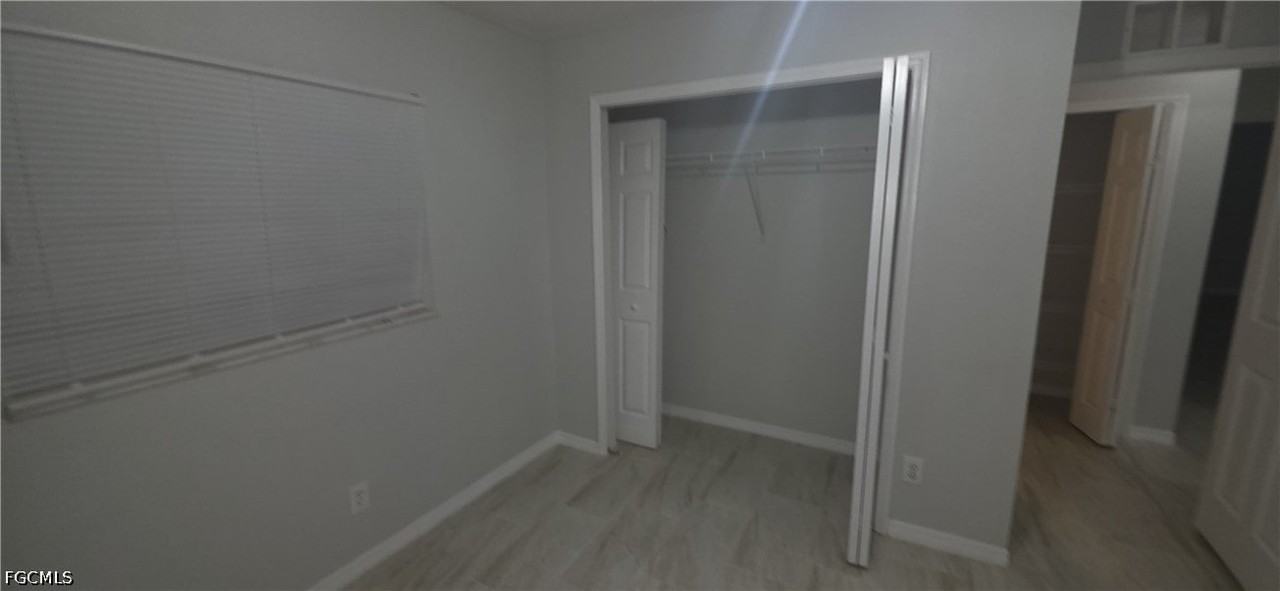 1144 Essex St E - Photo 7 of 12