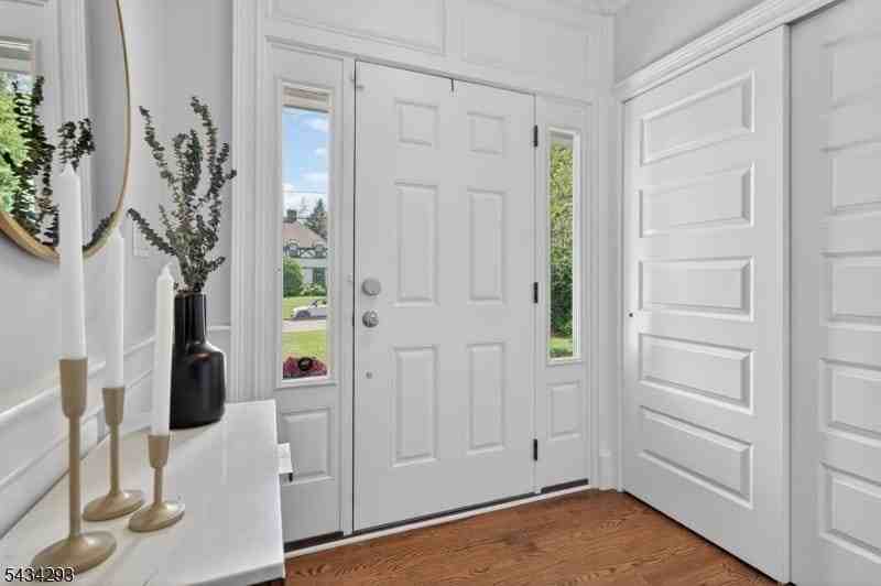 921 Harding St - Photo 7 of 50