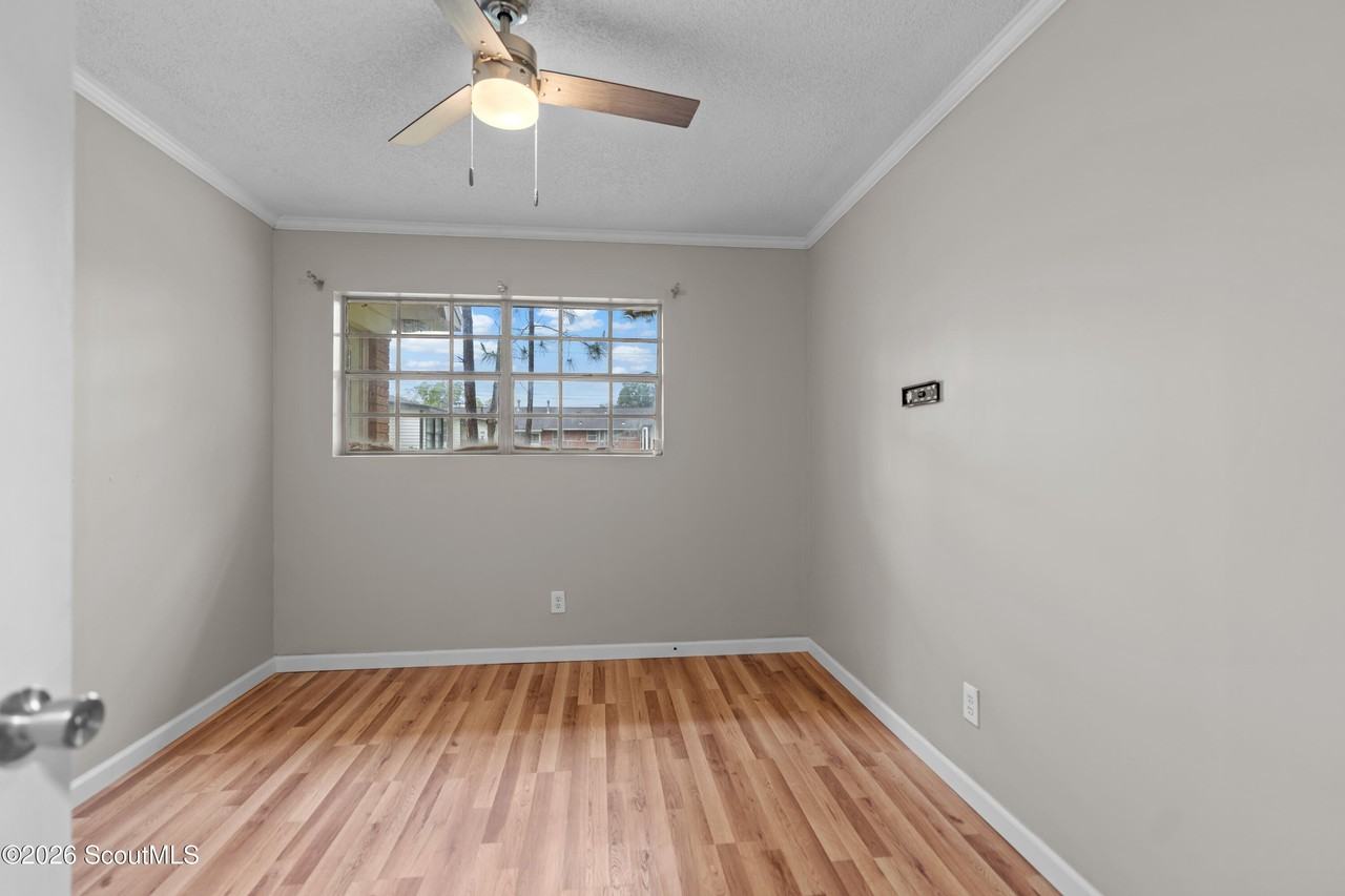 320 Brobston St - Photo 4 of 20