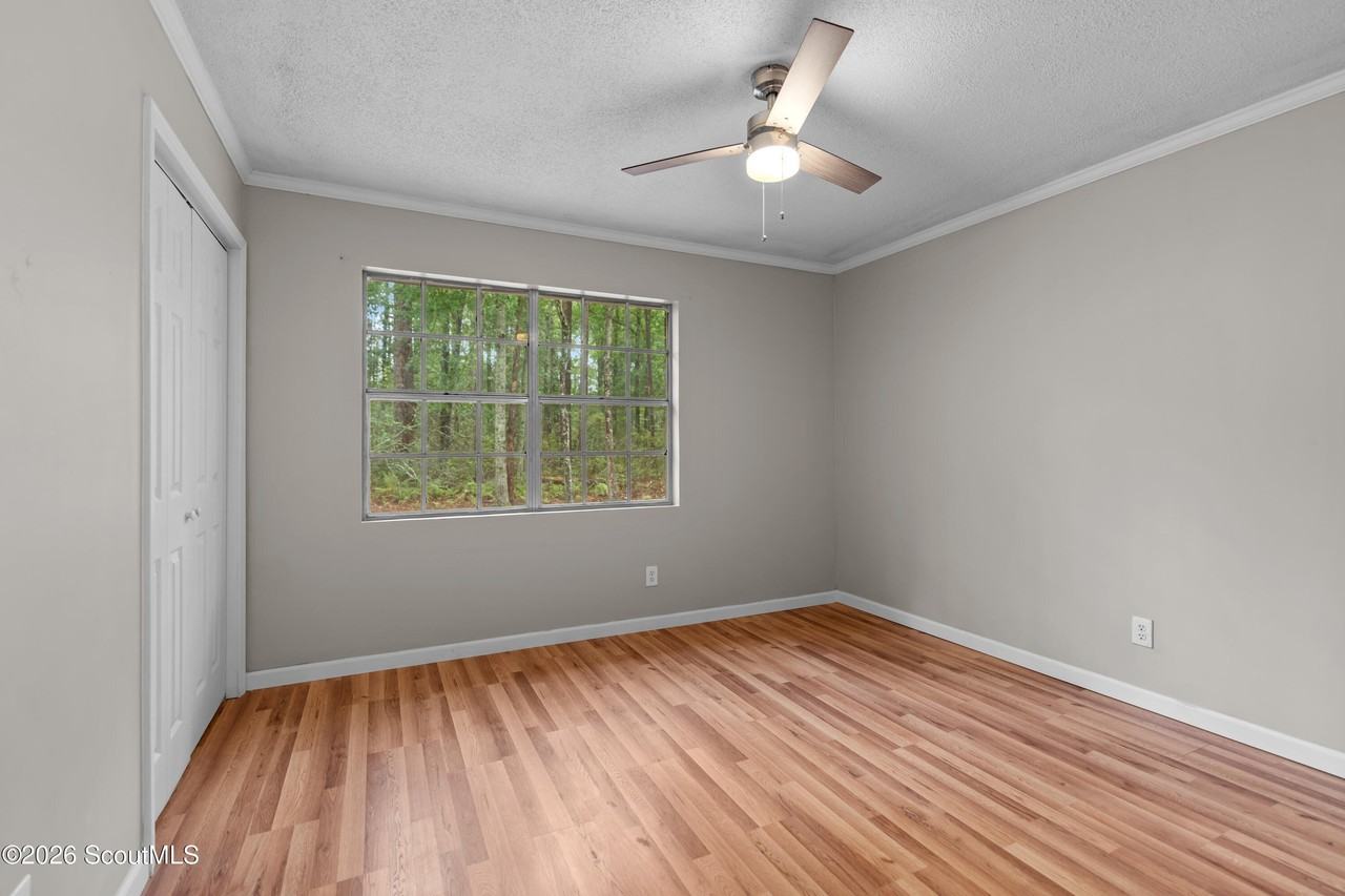 320 Brobston St - Photo 5 of 20