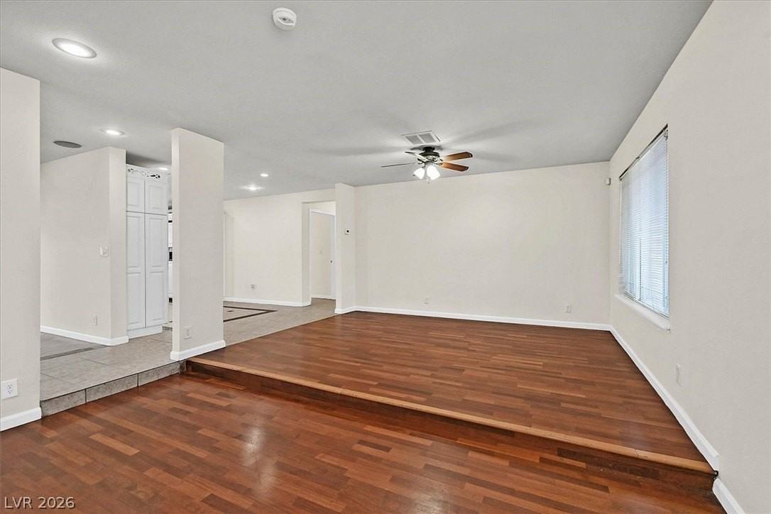 3645 Forestcrest Dr - Photo 4 of 27