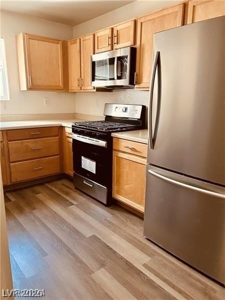 9210 Hollander Ave - Photo 2 of 9