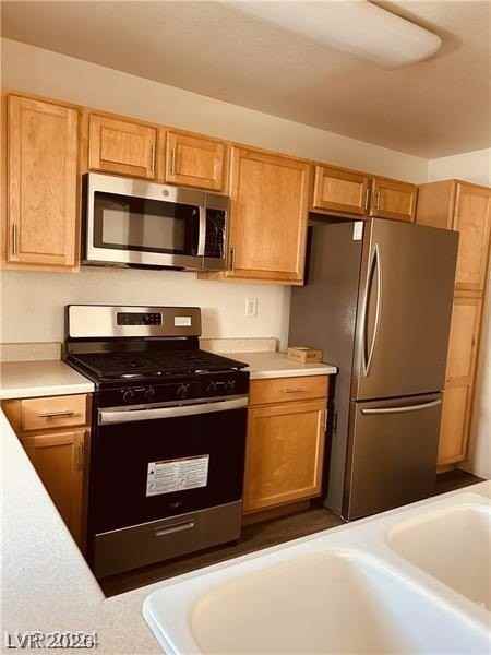 9210 Hollander Ave - Photo 3 of 9