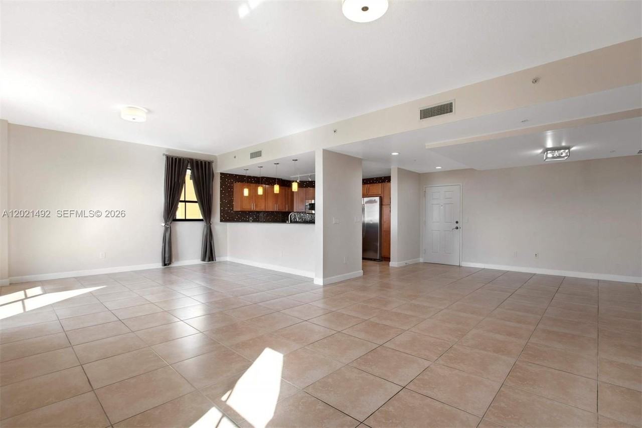 8390 Sw 72nd Ave #412 - Photo 3 of 20