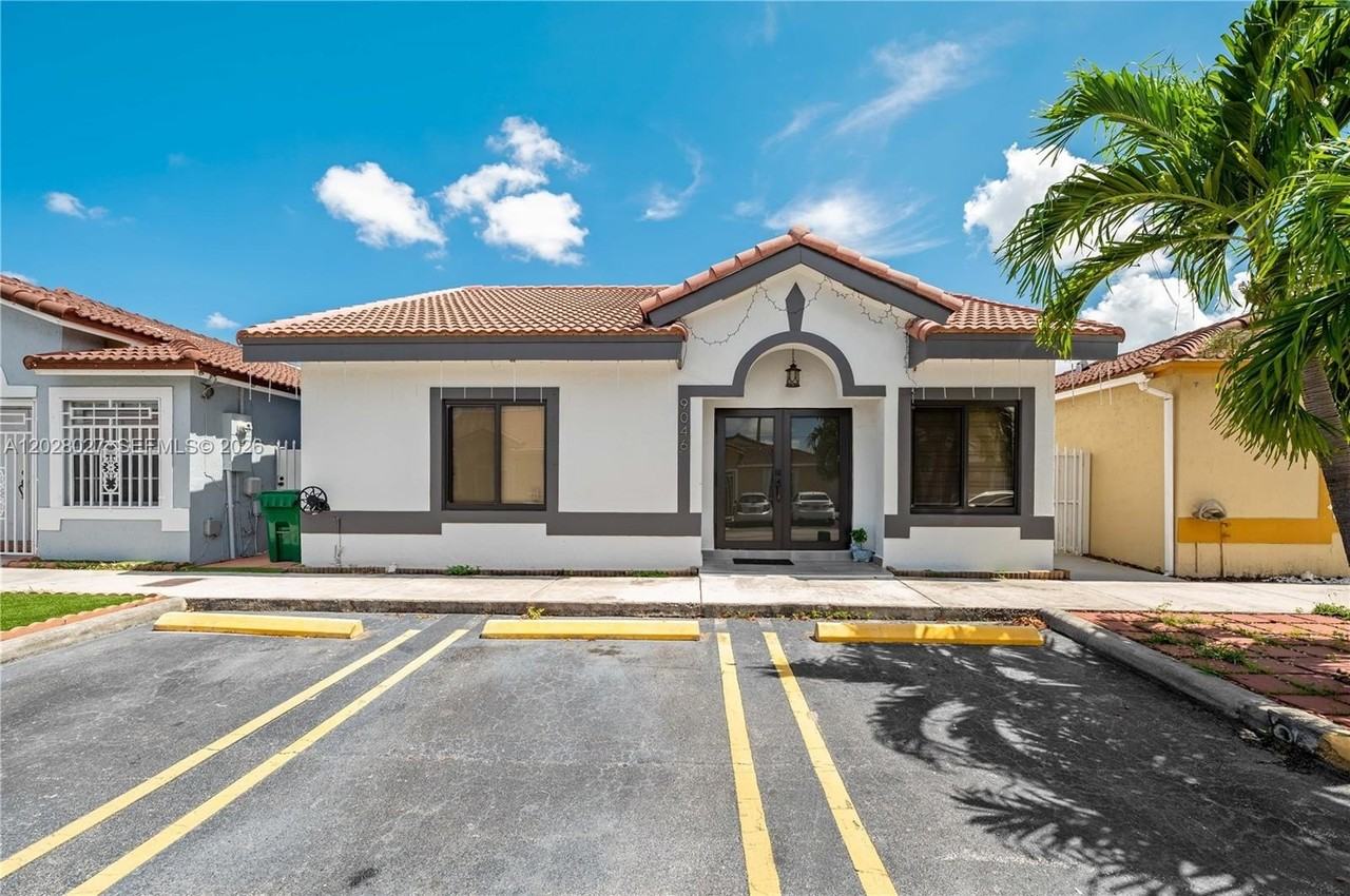 9046 Nw 121st Ter #90