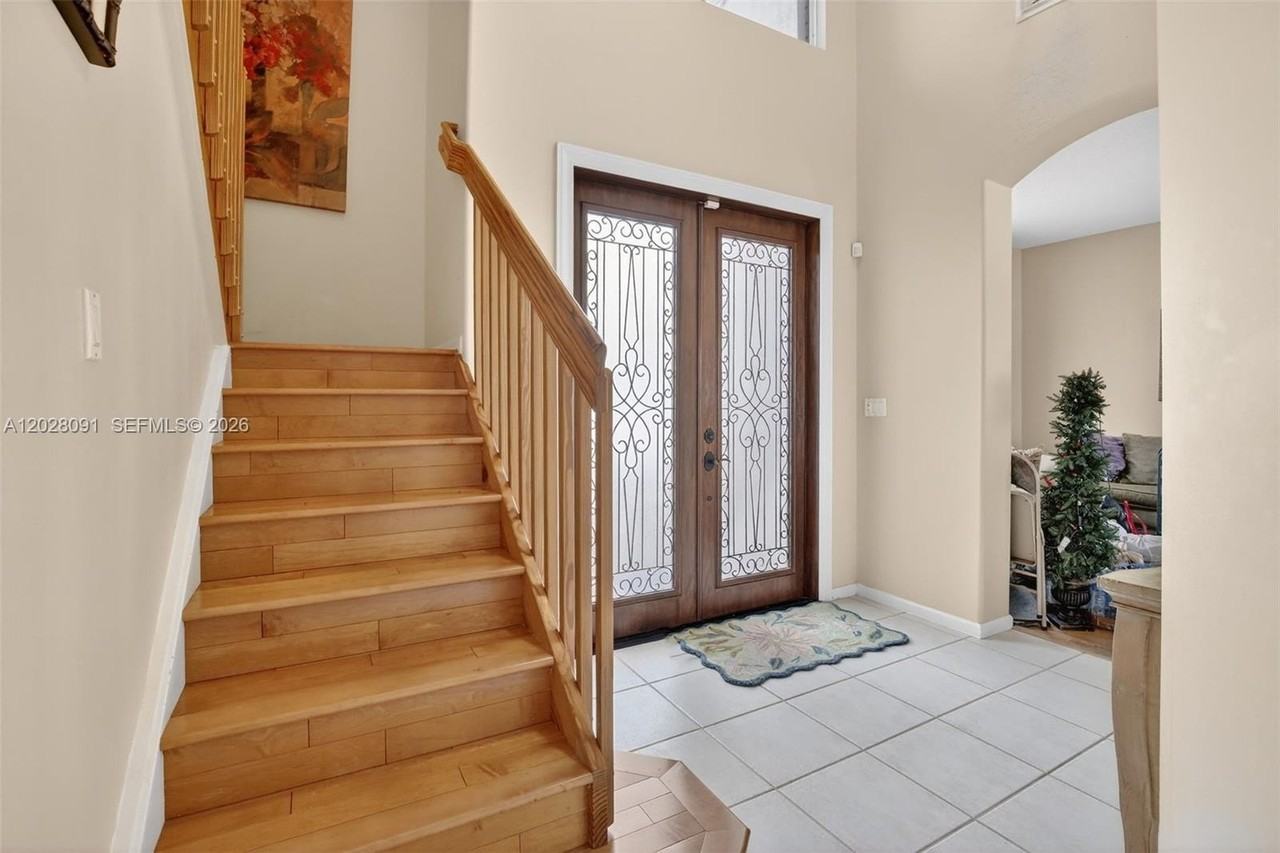19018 Nw 23rd Pl - Photo 6 of 29