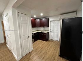 813 W Jefferson St #5 - Photo 1 of 1