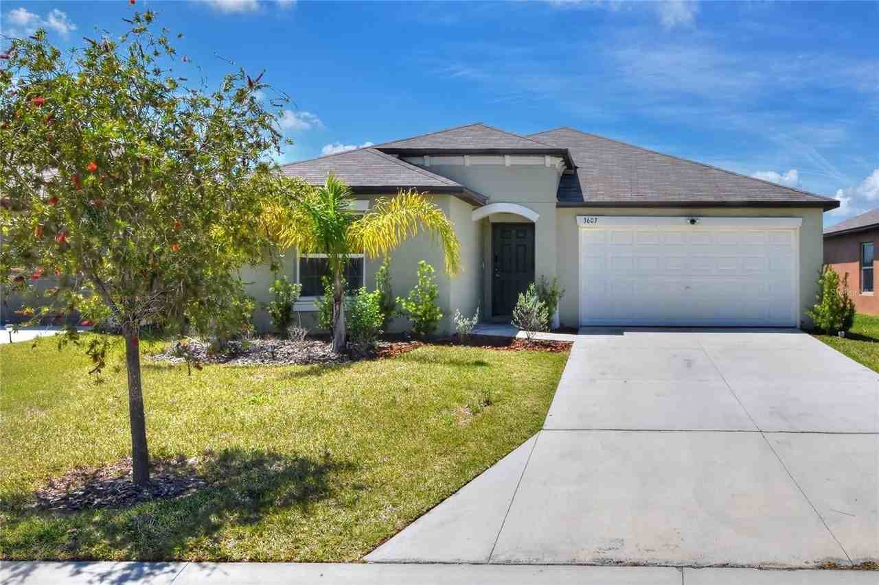 3603 Natural Trace St - Photo 5 of 39