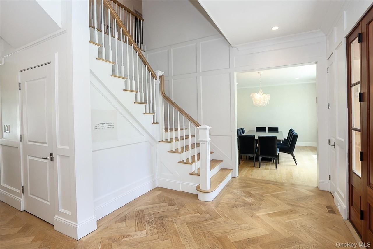 9 Tuddington Rd - Photo 2 of 34