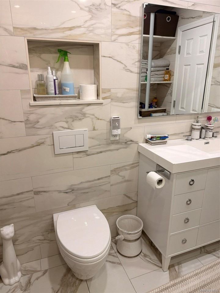 19 Westbury Dr - Photo 4 of 10