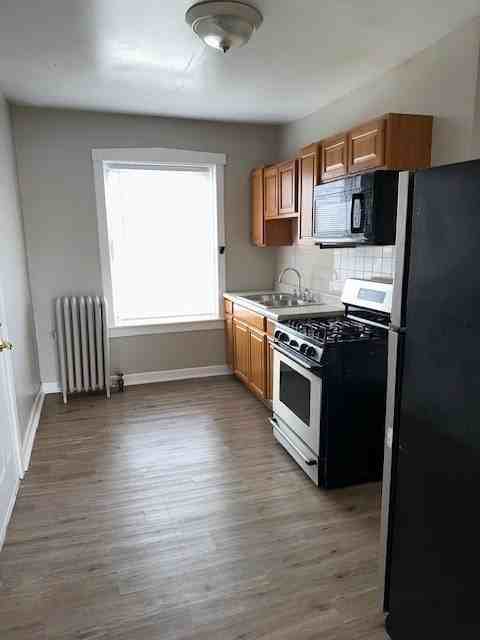 4054 W Dickens Ave #2B - Photo 4 of 10
