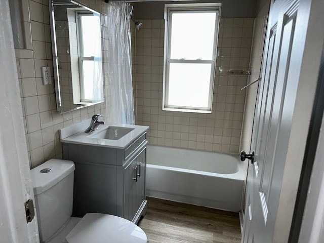 4054 W Dickens Ave #2B - Photo 6 of 10