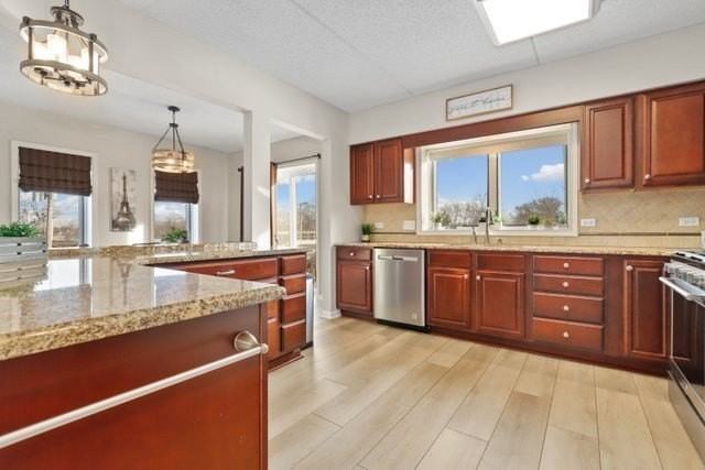 225 Main St #214 - Photo 6 of 26