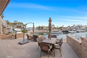 featured image of 13 Coves Balboa