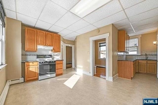74 Plauderville Ave #3 - Photo 3 of 11