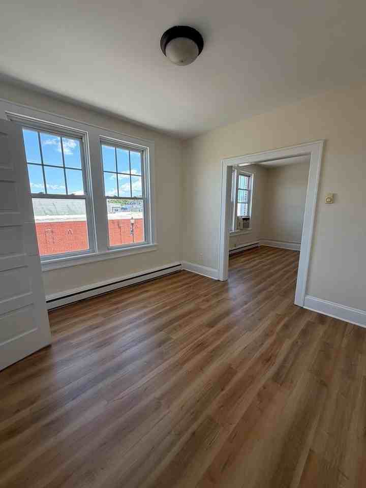 72 S Main St #A - Photo 5 of 11
