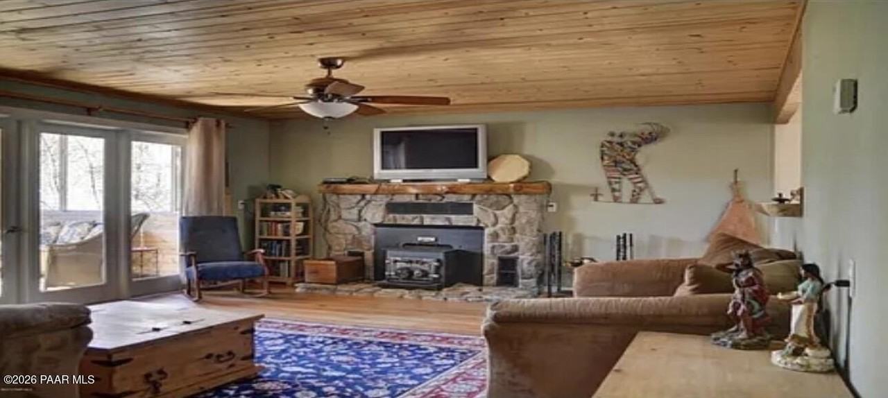 1473 W Granite Rd - Photo 4 of 10