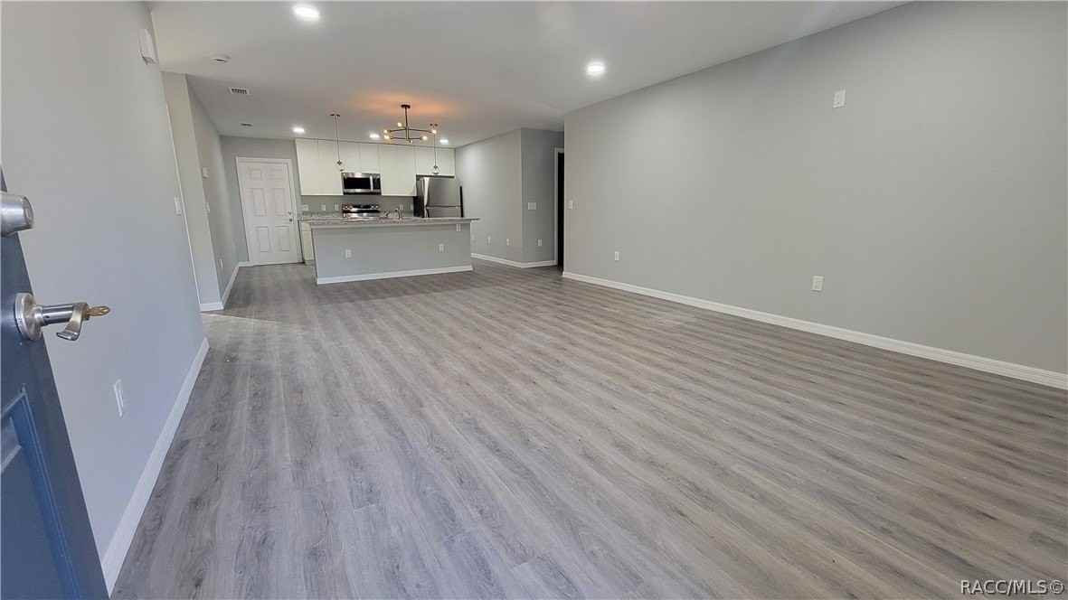 788 W Glenhaven Dr - Photo 3 of 16