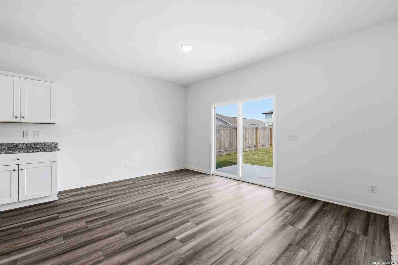 874 Barnacle Ct - Photo 5 of 29