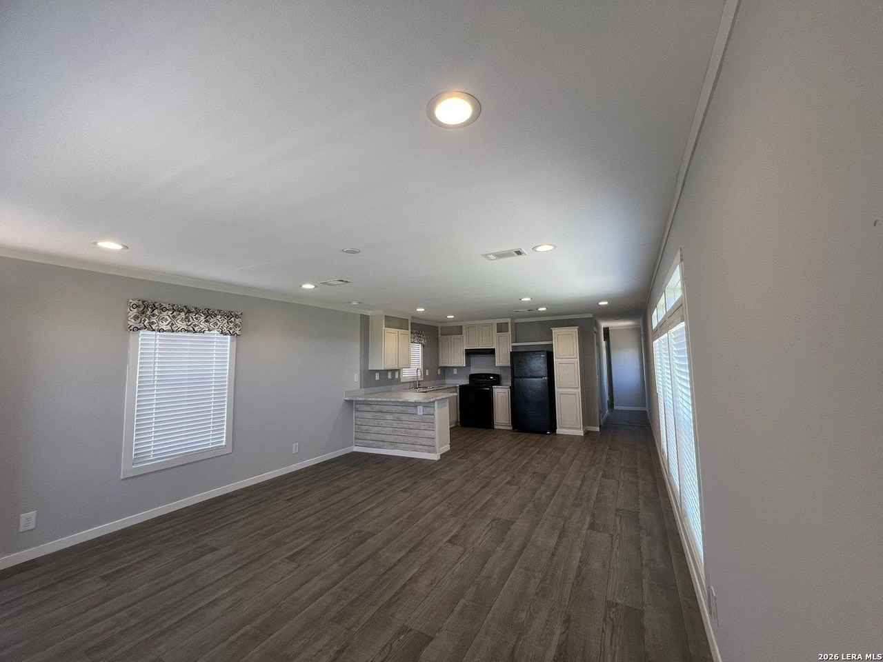 1296 Country Ln - Photo 3 of 16