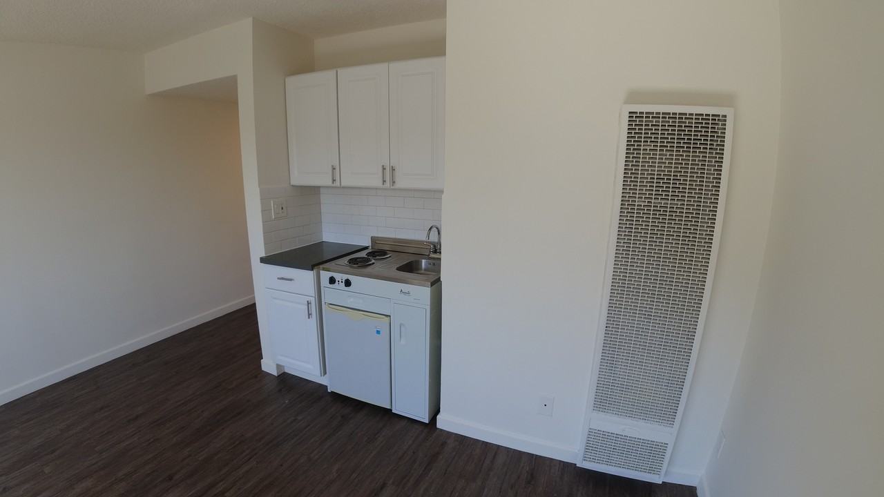 140 North Hoover Street #109 - Photo 4 of 8