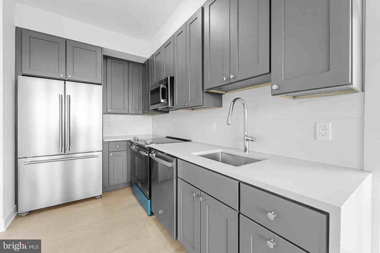 1417 Belmont St Nw #P503 - Photo 4 of 9